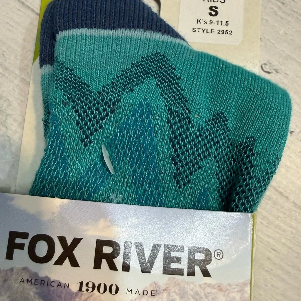 Fox River Kids Hike Trek light Weight Crew Socks Size small kids shoe 9-11.5 NEW